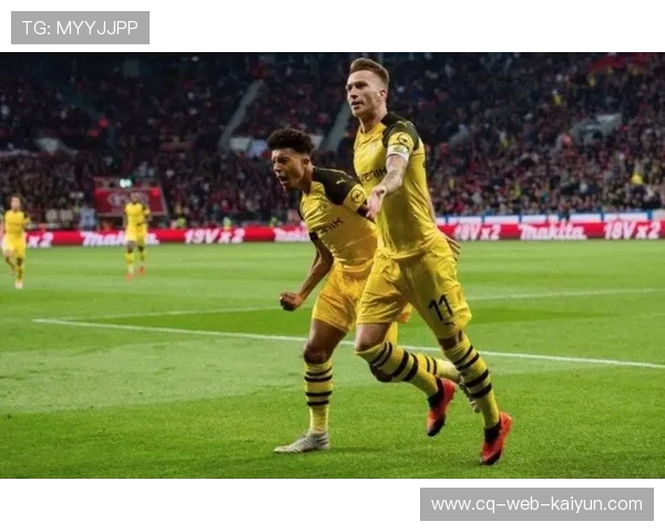 丹尼斯曼双响领衔 埃因霍温大胜对手豪取三分